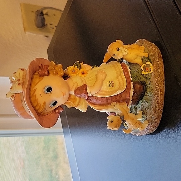 MONTEFIORI Italy Design little girl Firgune - Picture 1 of 5